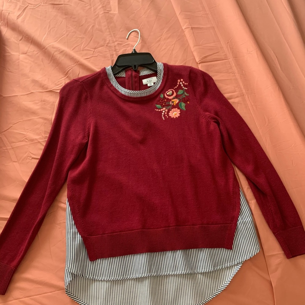 Crown & Ivy Sweater Top